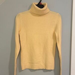 100% Cashmere Elegant Cream Turtleneck Sweater